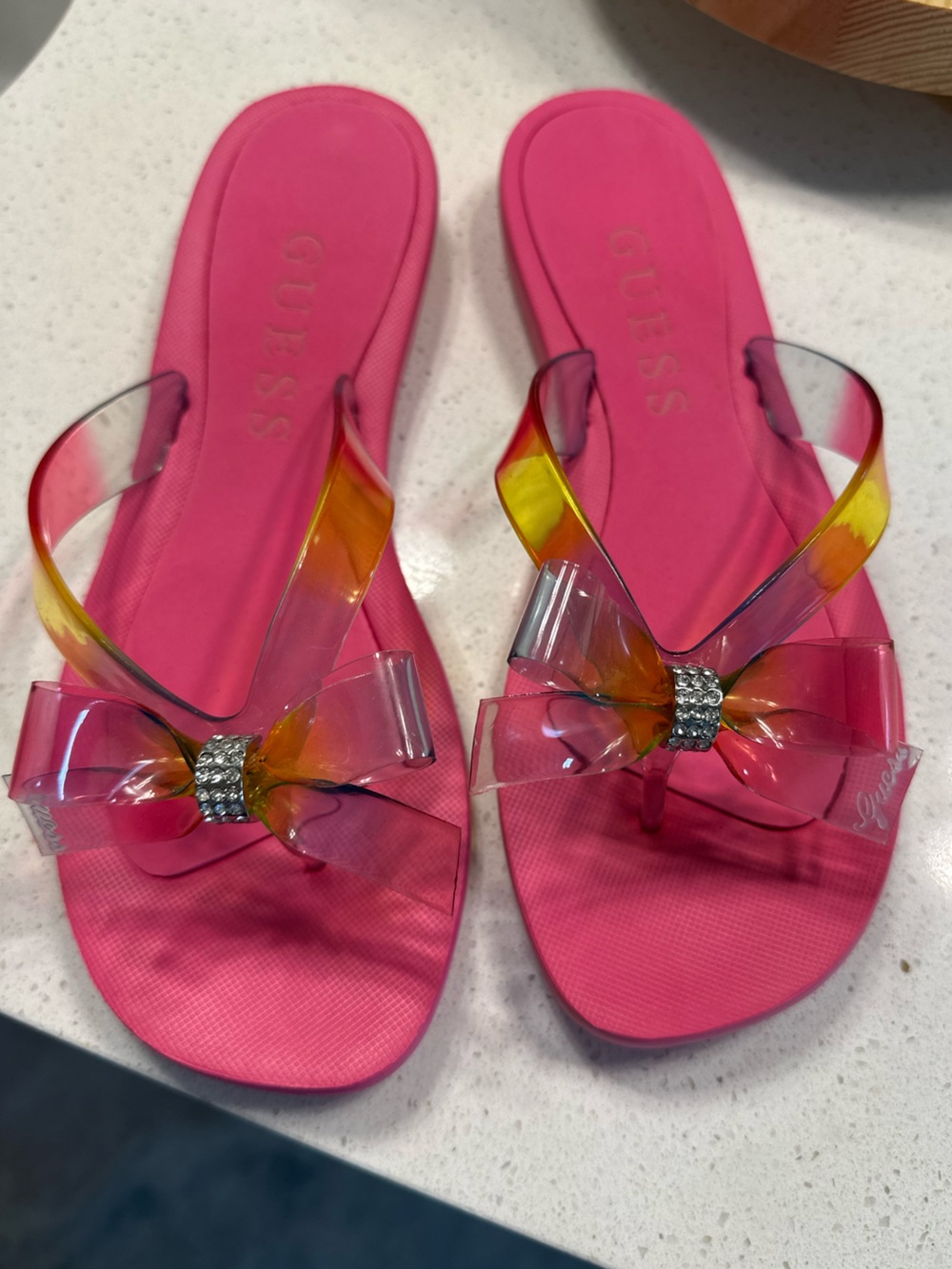 NWOT Guess Tutu Hot Pink Flip Flops with Translucent Rainbow Ombré Straps